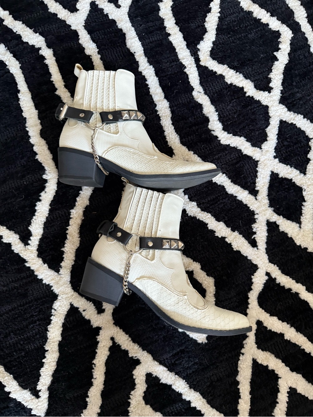 Matisse White Cavalier Western Boots SZ 8